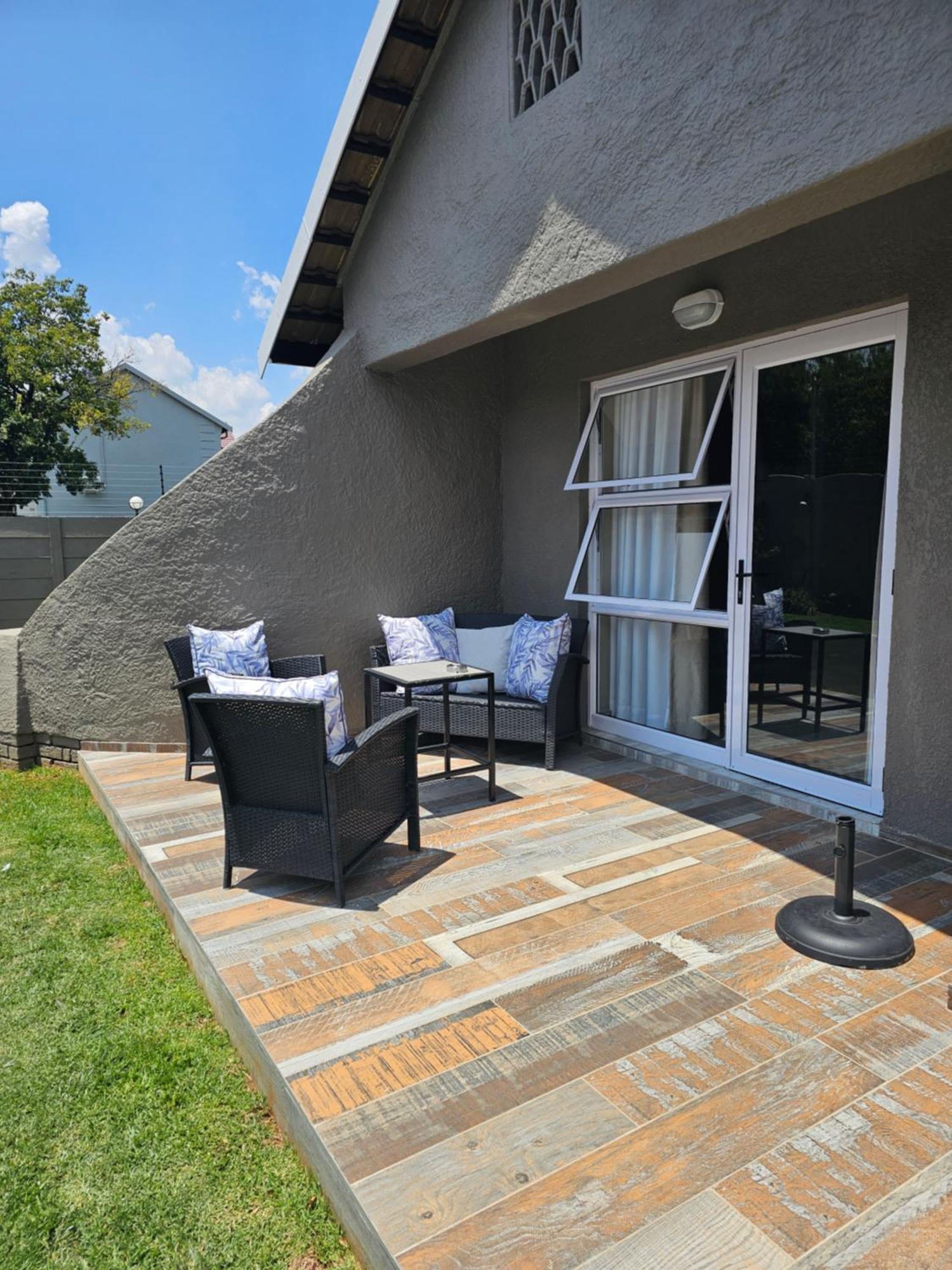 The Armagh Guesthouse Boksburg Extérieur photo